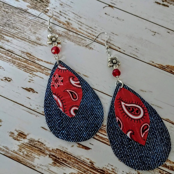 The Girl With Kaleidoscope Eyes Jewelry - Down Home Earrings
